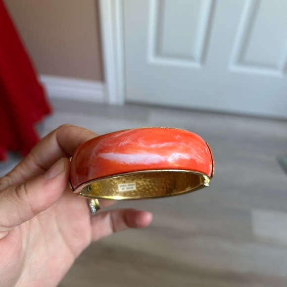 4/$50 Orange and White Bangle Bracelet 7.5 inches 🧡 - Picture 1 of 6